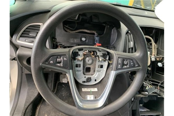 Recambio de volante para opel astra j 1.7 cdti referencia OEM IAM 13305814 306507799P10AE 