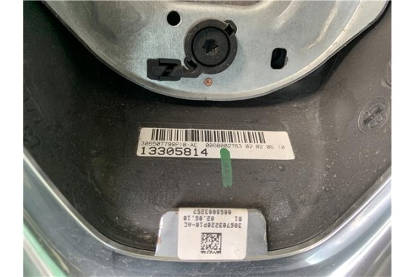 Recambio de volante para opel astra j 1.7 cdti referencia OEM IAM 13305814 306507799P10AE 