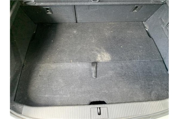 Recambio de guarnecido piso maletero para opel astra j 1.7 cdti referencia OEM IAM 13293971  