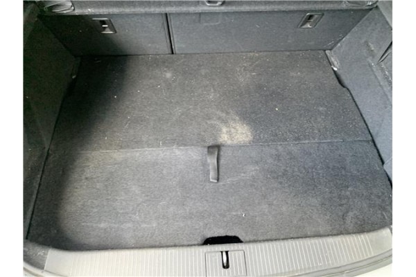 Recambio de guarnecido piso maletero para opel astra j 1.7 cdti referencia OEM IAM 13293971  