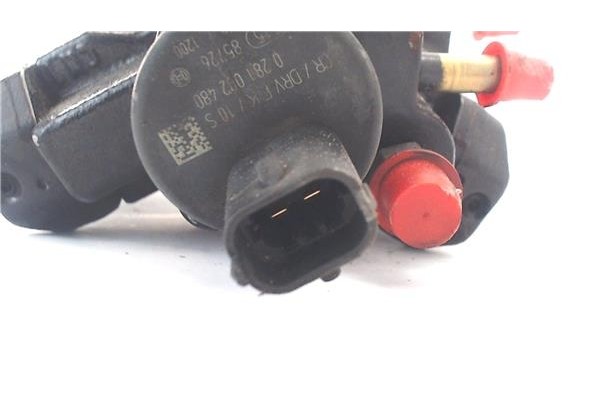 Recambio de bomba inyectora para land rover freelander (ln) 2.0 hse familiar referencia OEM IAM 0986437006  