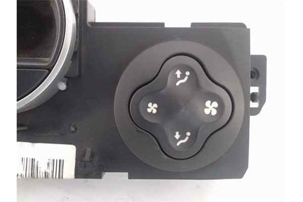 Recambio de mandos climatizador para renault clio iii referencia OEM IAM (8200296683) (69340020) 