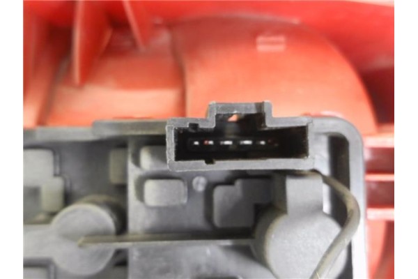 Recambio de piloto trasero derecho para citroen xsara picasso 2.0 hdi referencia OEM IAM 085521913R  