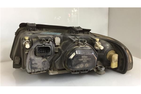 Recambio de faro delantero dcho para audi a4 berlina (b5) 1.9 tdi referencia OEM IAM 8D0941004AK 1853675100 