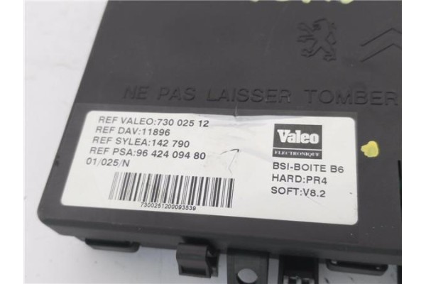 Recambio de caja fusibles/rele para citroen xsara picasso 2.0 hdi referencia OEM IAM 9642409480 73002512 