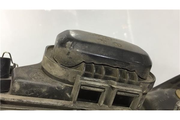 Recambio de faro delantero dcho para audi a4 berlina (b5) 1.9 tdi referencia OEM IAM 8D0941004AK 1853675100 