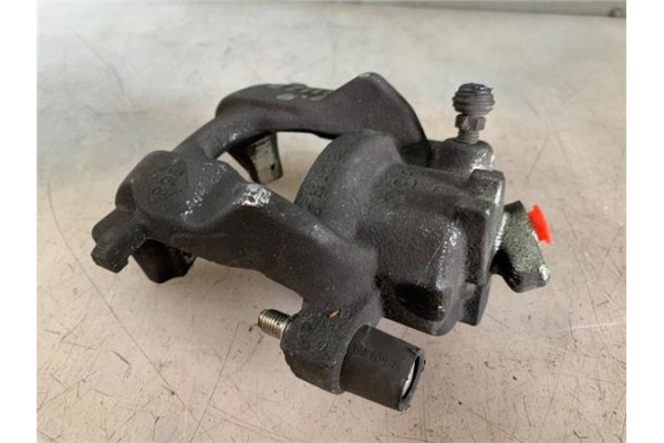 Recambio de pinza freno delantero derecha para dacia sandero ii 1.2 ambiance referencia OEM IAM 410007801R  