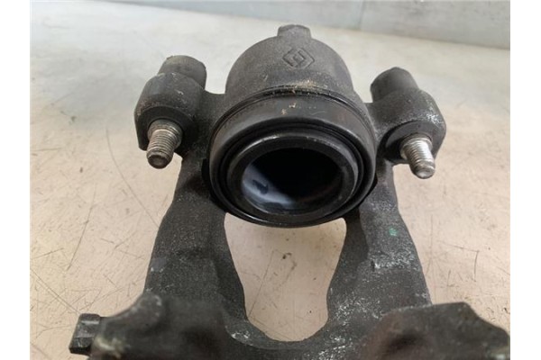 Recambio de pinza freno delantero derecha para dacia sandero ii 1.2 ambiance referencia OEM IAM 410007801R  