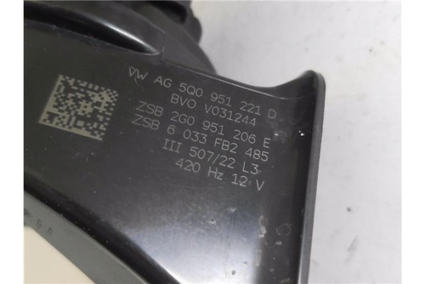 Recambio de bocina para seat ibiza (kj1) 1.0 fr referencia OEM IAM 5Q0951221D 2G0951206E 