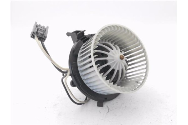 Recambio de motor calefaccion para opel astra j 1.7 cdti referencia OEM IAM U7253002 25020140 