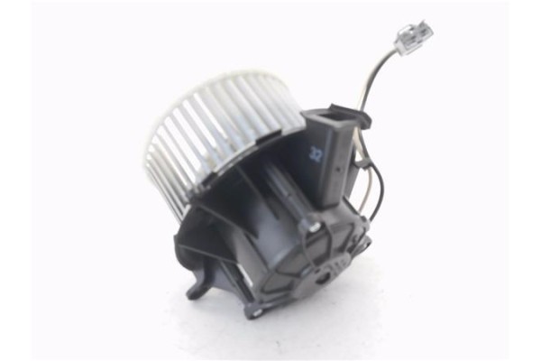 Recambio de motor calefaccion para opel astra j 1.7 cdti referencia OEM IAM U7253002 25020140 