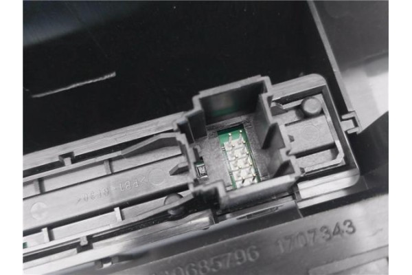 Recambio de pantalla para opel astra j 1.7 cdti referencia OEM IAM 13267984 565412769 