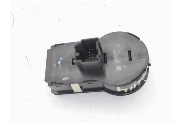 Recambio de mando de luces para opel astra j 1.7 cdti referencia OEM IAM 13268702  