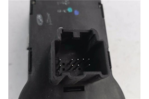 Recambio de mando de luces para opel astra j 1.7 cdti referencia OEM IAM 13268702  