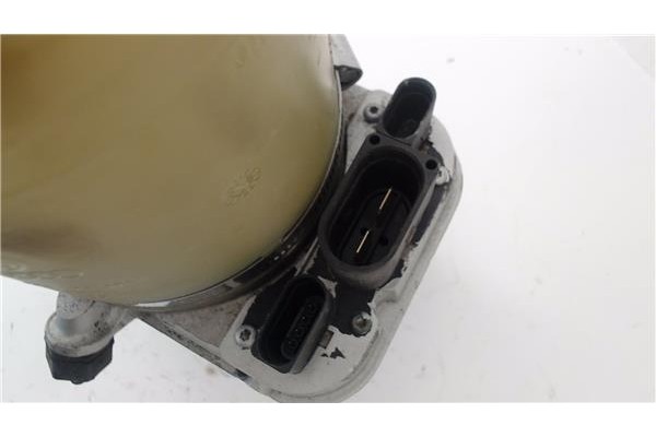Recambio de bomba servodireccion para seat ibiza (6l1) 1.4 16v referencia OEM IAM 6Q0423155AE  