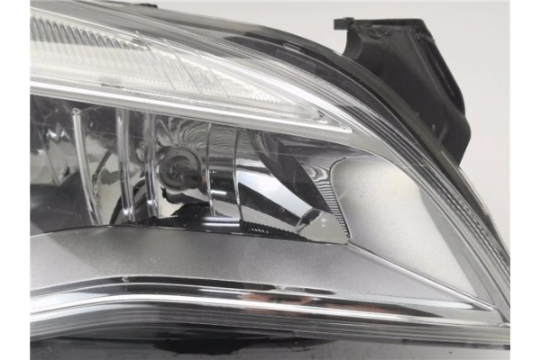 Recambio de faro delantero dcho para opel astra j 1.7 cdti referencia OEM IAM 13253647 1EG01001102 