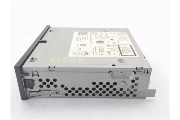 Recambio de radio / cd para volkswagen golf vii berlina (bq1/be2) 1.6 sport referencia OEM IAM 3Q0035846B  