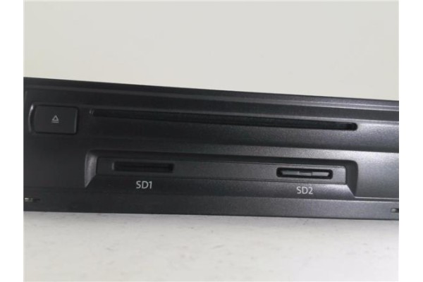 Recambio de radio / cd para volkswagen golf vii berlina (bq1/be2) 1.6 sport referencia OEM IAM 3Q0035846B  