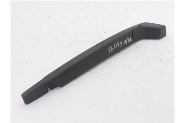 Recambio de brazo limpiaparabrisas trasero para volvo xc90 d5 referencia OEM IAM 8659502  