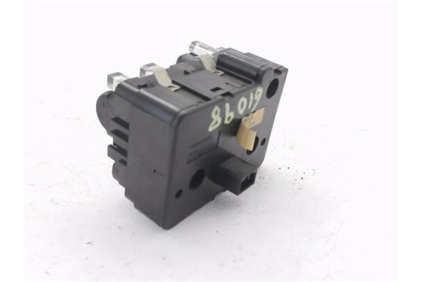 Recambio de mando de luces para volvo xc90 d5 referencia OEM IAM 8685450  