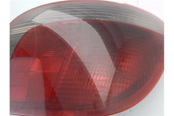 Recambio de piloto trasero derecho para toyota yaris (ncp1/nlp1/scp1) 1.0 16v (scp10_) referencia OEM IAM 5308701R  