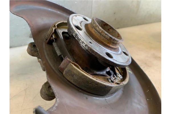 Recambio de mangueta trasero izquierda para volvo xc90 d5 referencia OEM IAM P30683359  