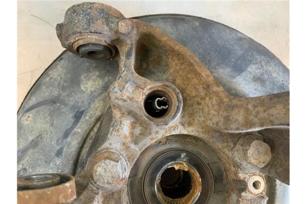 Recambio de mangueta trasero izquierda para volvo xc90 d5 referencia OEM IAM P30683359  