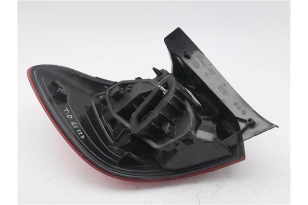 Recambio de piloto trasero derecho para dacia sandero ii 1.2 ambiance referencia OEM IAM 265506669R  