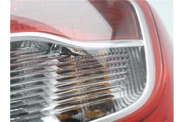 Recambio de piloto trasero derecho para dacia sandero ii 1.2 ambiance referencia OEM IAM 265506669R  