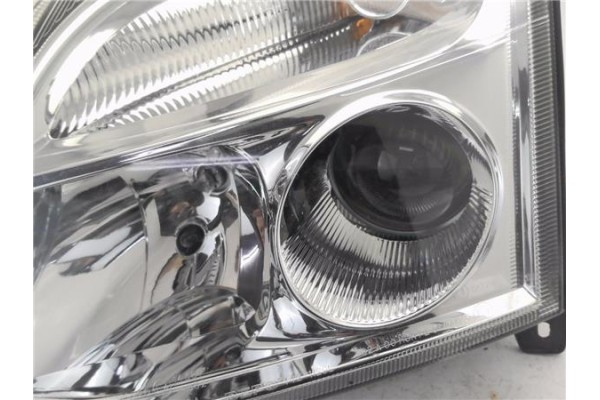 Recambio de faro delantero izquierdo para opel vectra c berlina 1.8 16v referencia OEM IAM 084421129L  
