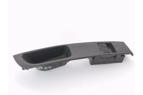 Recambio de mando elevalunas delantero izquierdo para nissan micra (k12e) 1.2 16v referencia OEM IAM 80901AX100  
