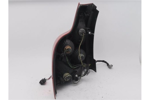 Recambio de piloto inferior trasero derecho para volvo xc90 d5 referencia OEM IAM 157634  