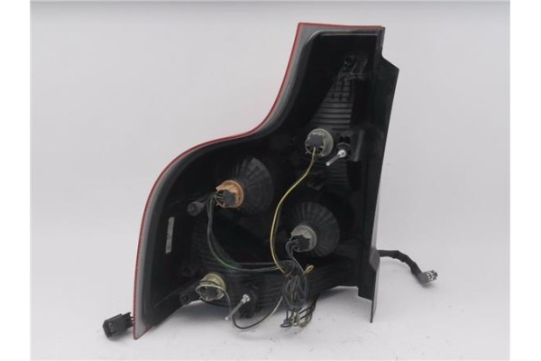 Recambio de piloto inferior trasero derecho para volvo xc90 d5 referencia OEM IAM 157634  