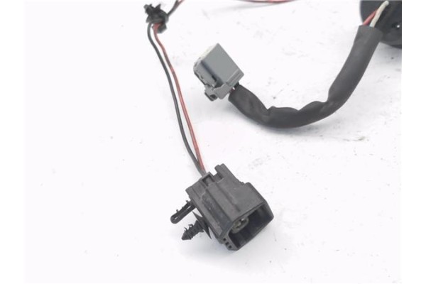 Recambio de piloto inferior trasero derecho para volvo xc90 d5 referencia OEM IAM 157634  