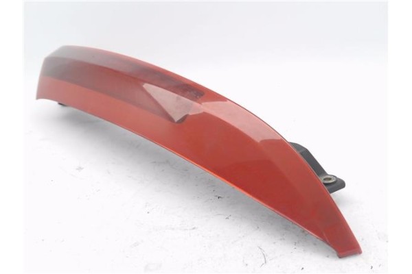 Recambio de piloto superior trasero derecho para volvo xc90 d5 referencia OEM IAM 30678221  