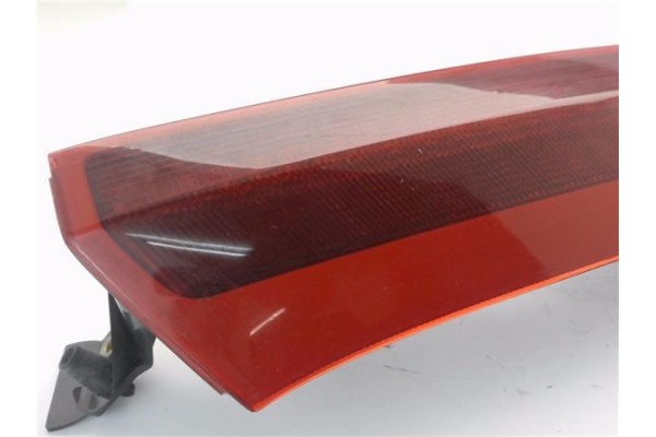 Recambio de piloto superior trasero derecho para volvo xc90 d5 referencia OEM IAM 30678221  