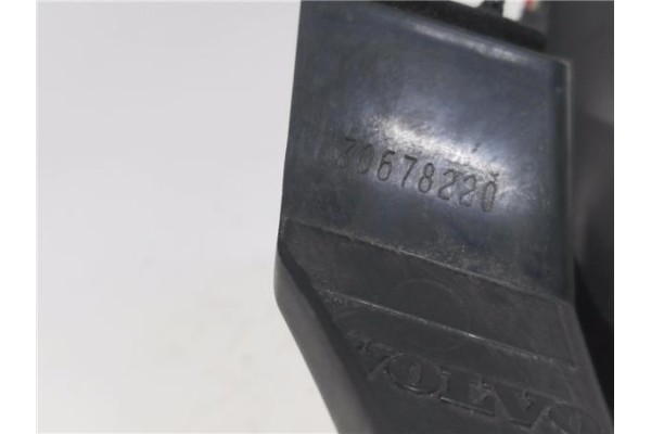 Recambio de piloto superior trasero izquierdo para volvo xc90 d5 referencia OEM IAM 30678220  