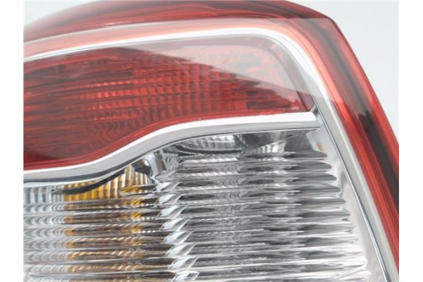 Recambio de piloto trasero izquierdo para dacia sandero ii 1.2 ambiance referencia OEM IAM 265554085R  