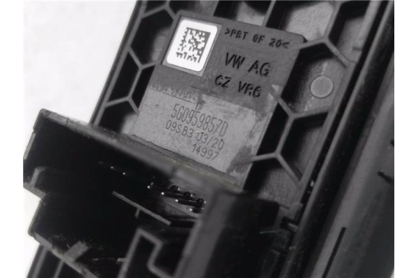 Recambio de mando elevalunas delantero izquierdo para volkswagen golf vii berlina (bq1/be2) 1.6 sport referencia OEM IAM 5G09598