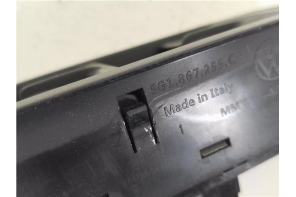 Recambio de mando elevalunas delantero izquierdo para volkswagen golf vii berlina (bq1/be2) 1.6 sport referencia OEM IAM 5G09598