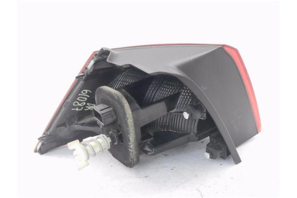 Recambio de piloto trasero derecho para volkswagen golf vii berlina (bq1/be2) 1.6 sport referencia OEM IAM 5G0945312B  