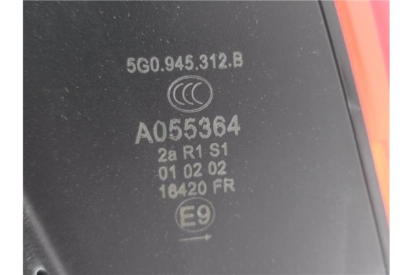 Recambio de piloto trasero derecho para volkswagen golf vii berlina (bq1/be2) 1.6 sport referencia OEM IAM 5G0945312B  