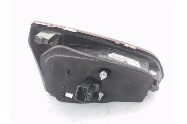 Recambio de piloto porton trasero derecho para volkswagen golf vii berlina (bq1/be2) 1.6 sport referencia OEM IAM 5G0945310C  