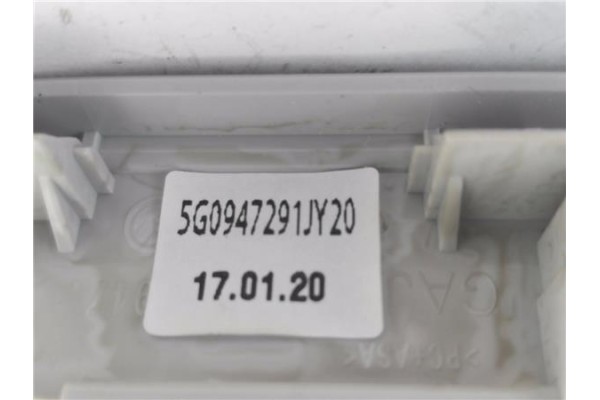 Recambio de luz trasero central techo para volkswagen golf vii berlina (bq1/be2) 1.6 sport referencia OEM IAM 5G0947291J  