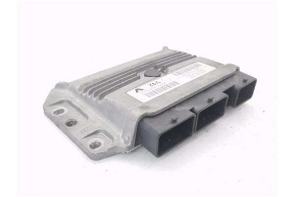 Recambio de centralita para dacia sandero ii 1.2 ambiance referencia OEM IAM 237102071R V29034179A 