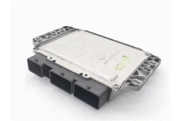 Recambio de centralita para dacia sandero ii 1.2 ambiance referencia OEM IAM 237102071R V29034179A 