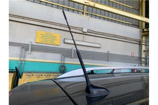 Recambio de antena electrica para opel antara 2.2 selective referencia OEM IAM 24447307  