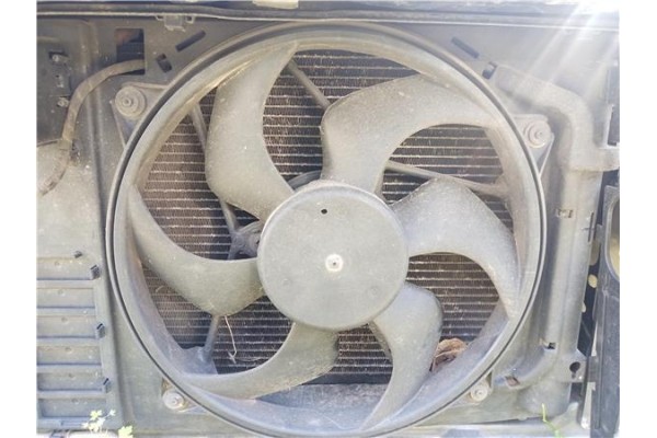 Recambio de electroventilador para citroen xsara picasso 1.6 hdi referencia OEM IAM 125396 1308V7 