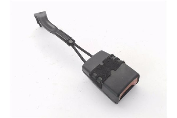 Recambio de anclaje cinturon delantero derecho para volkswagen golf v (1k1) 1.9 tdi referencia OEM IAM 1J3858472FCN 1K3857756D 