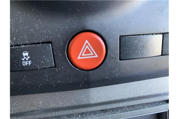 Recambio de interruptor luces emergencia para opel antara 2.2 selective referencia OEM IAM 20785509 94824484 